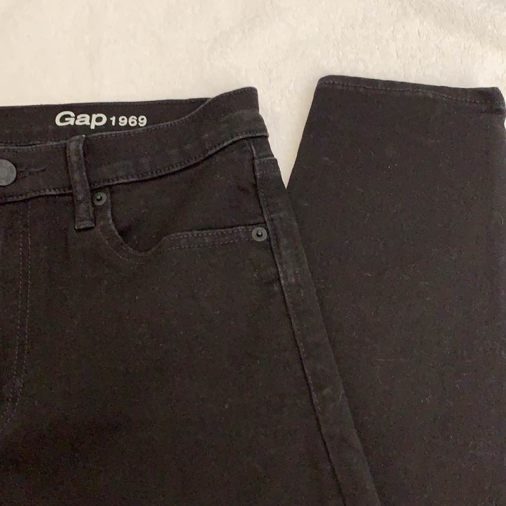 Gap black skinny jeans with stretch. - Picture 3 of 10